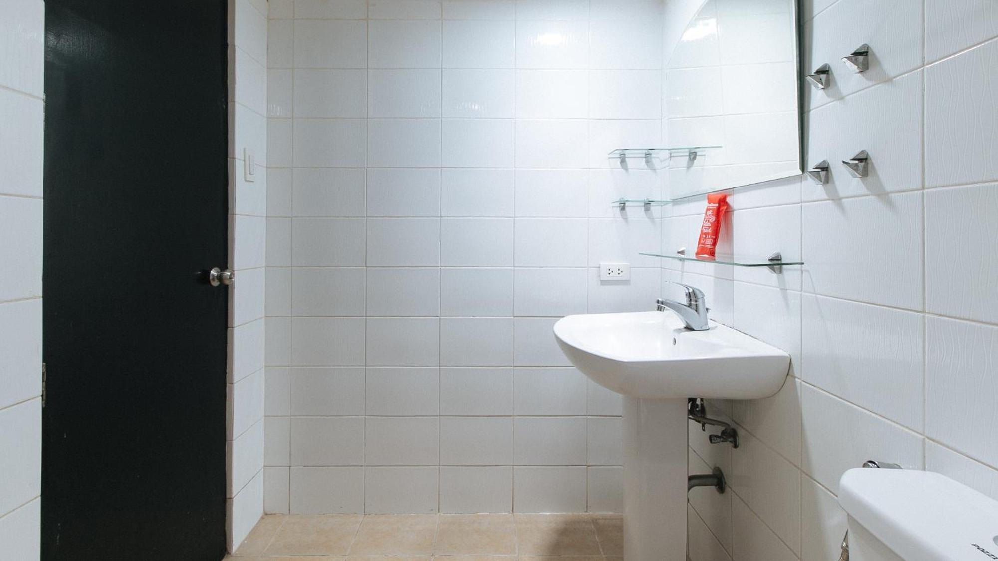 Reddoorz At Kassel Residences Paranaque Paranaque City Esterno foto
